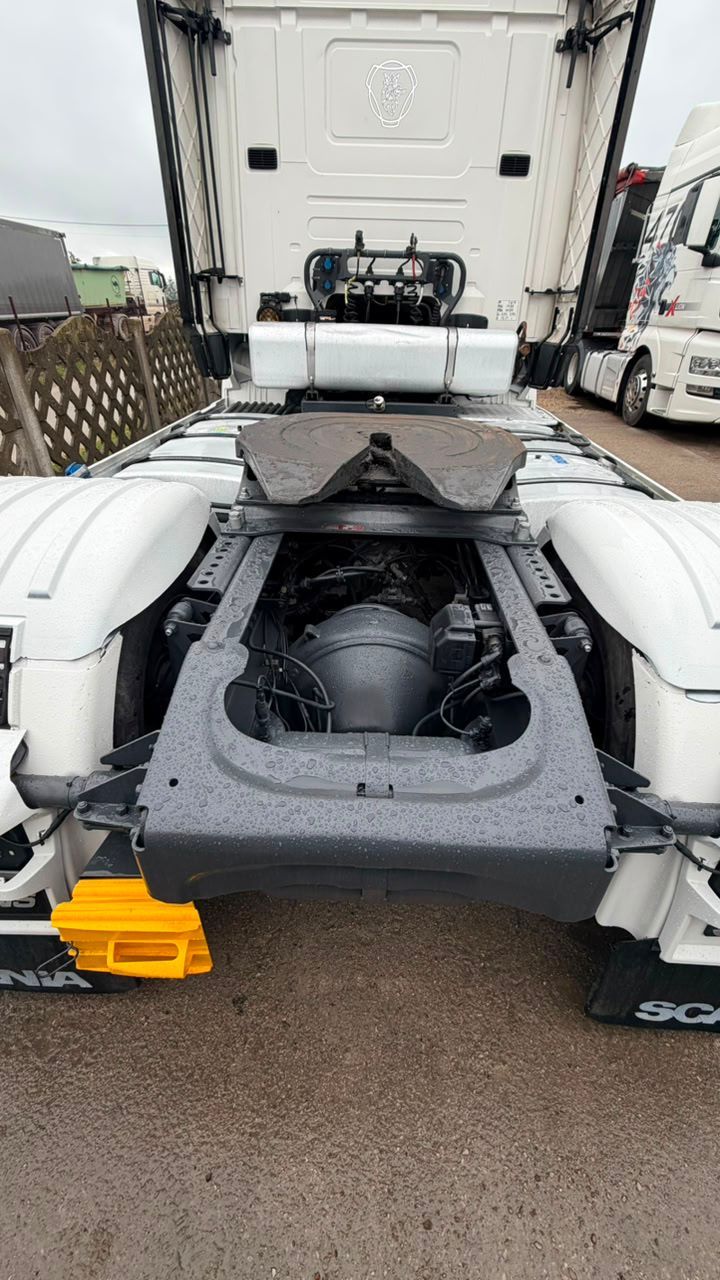 Scania R 450 photo 9