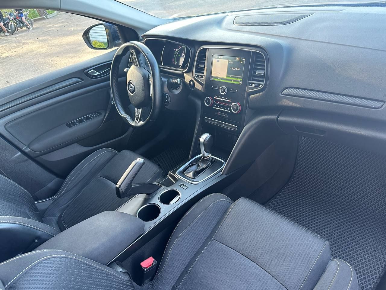 Renault Megane photo 9