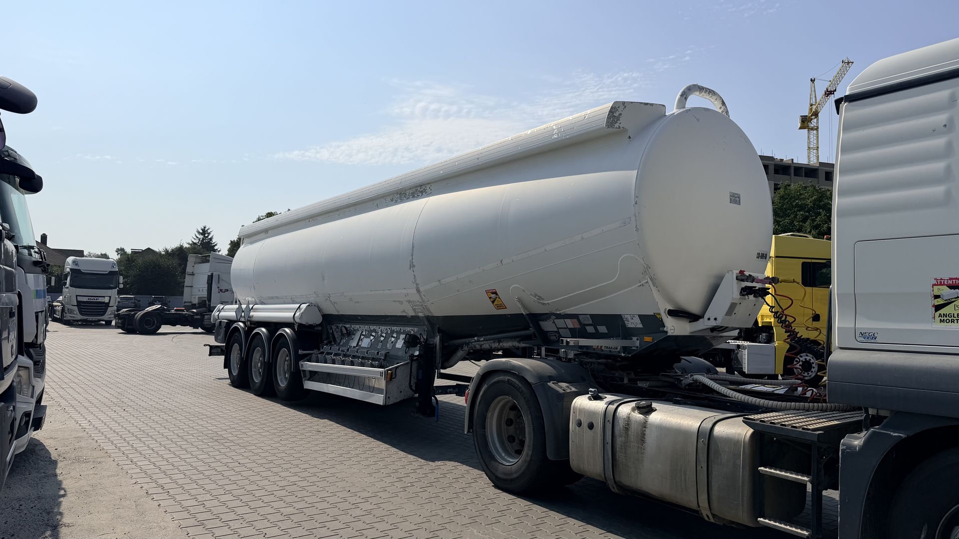General Trailor TX34TW