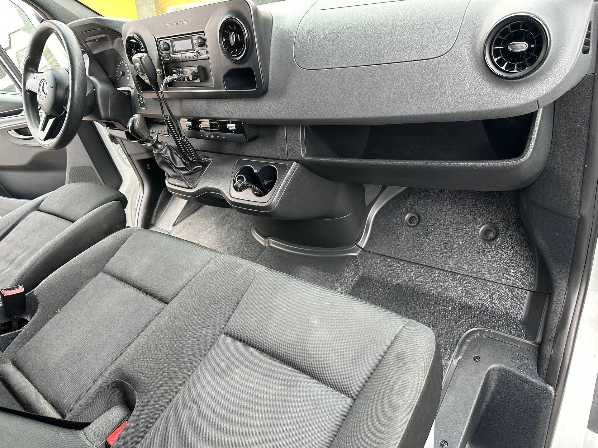 Mercedes-Benz Sprinter photo 7