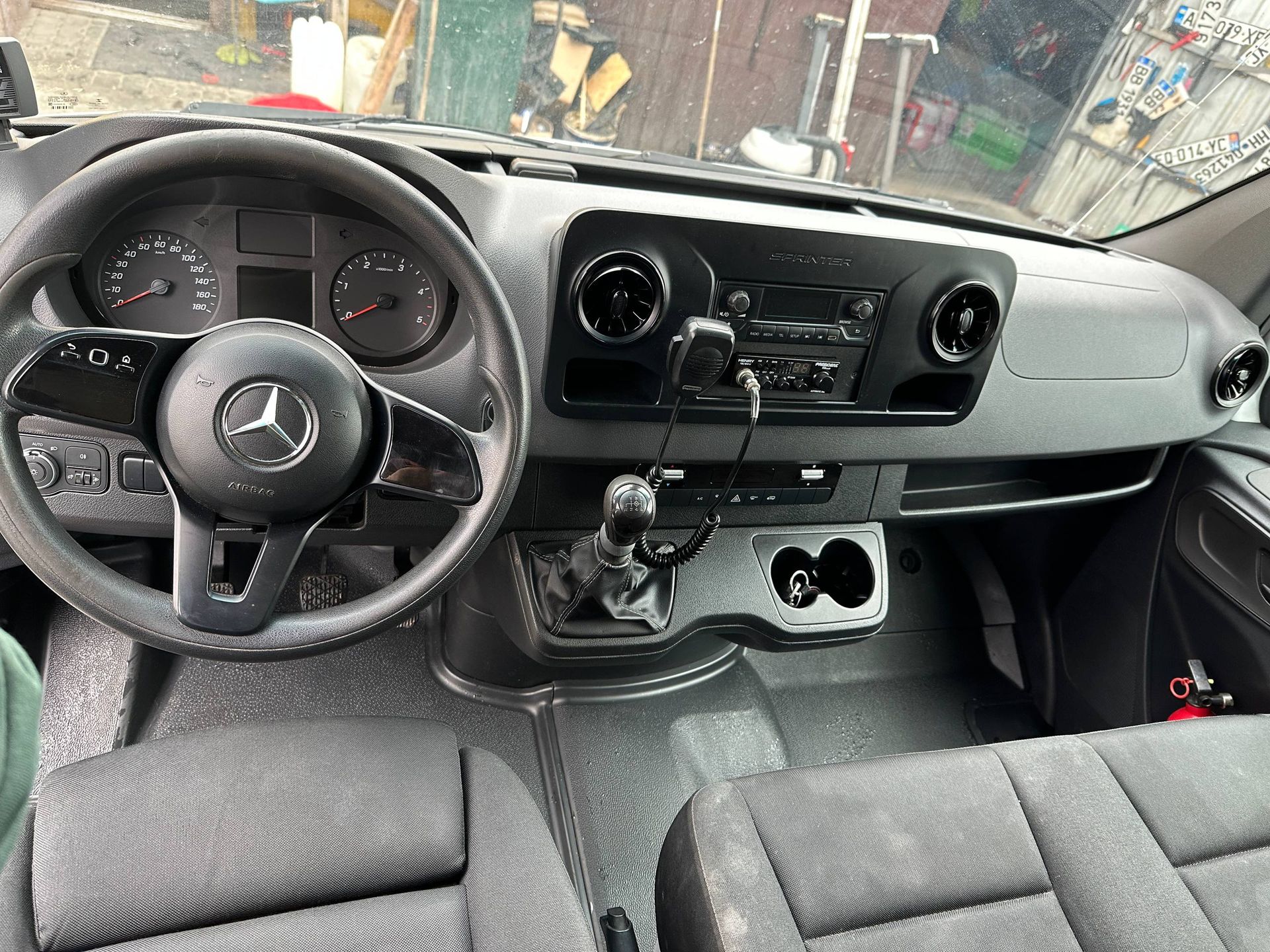 Mercedes-Benz Sprinter photo 8