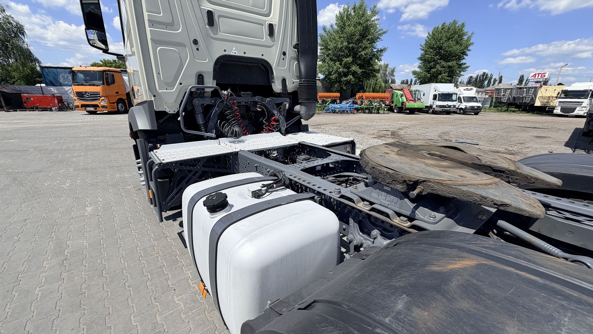 Mercedes-Benz   ACTROS photo 7