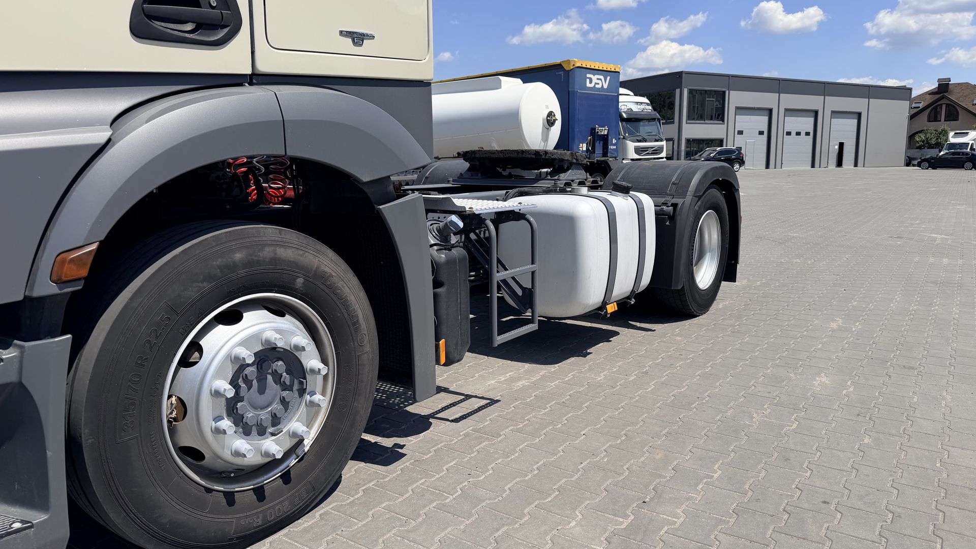 Mercedes-Benz   ACTROS photo 5