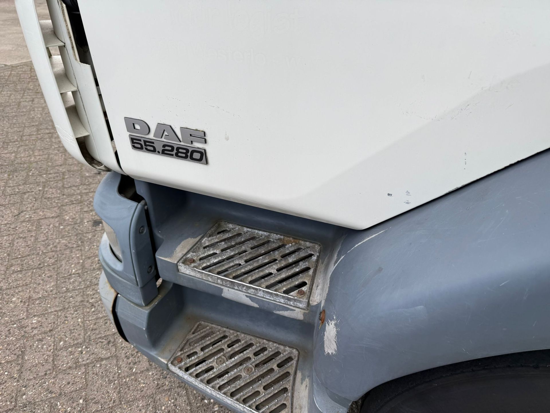 DAF LF photo 9