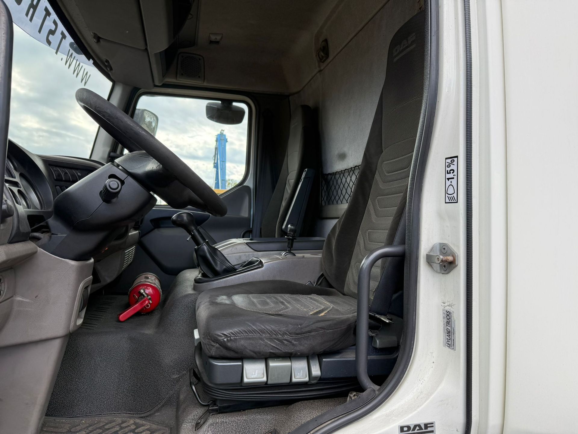 DAF LF photo 8