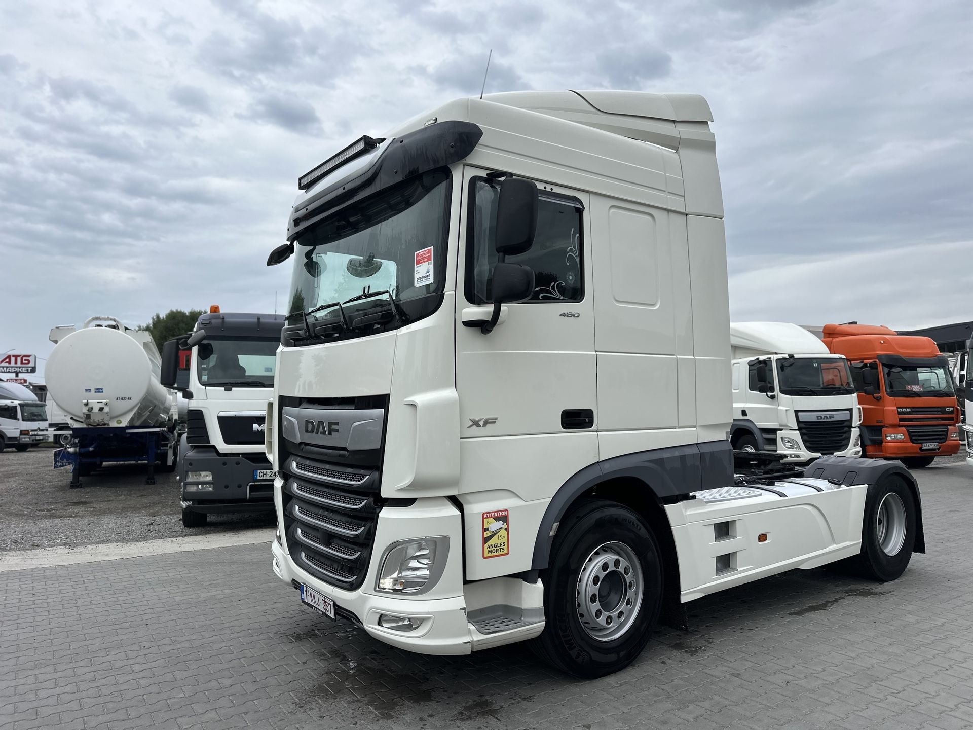 DAF XF photo 9