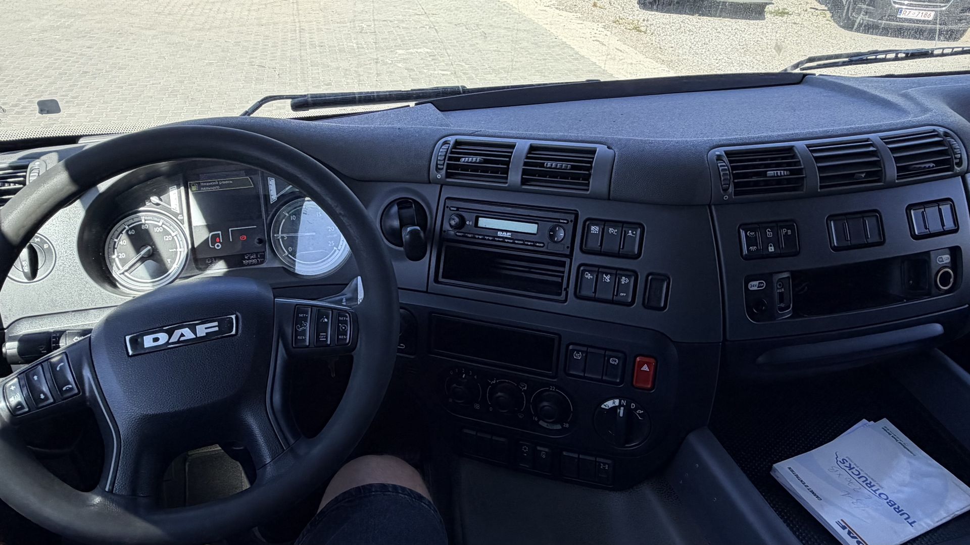 DAF CF 460 FT photo 8