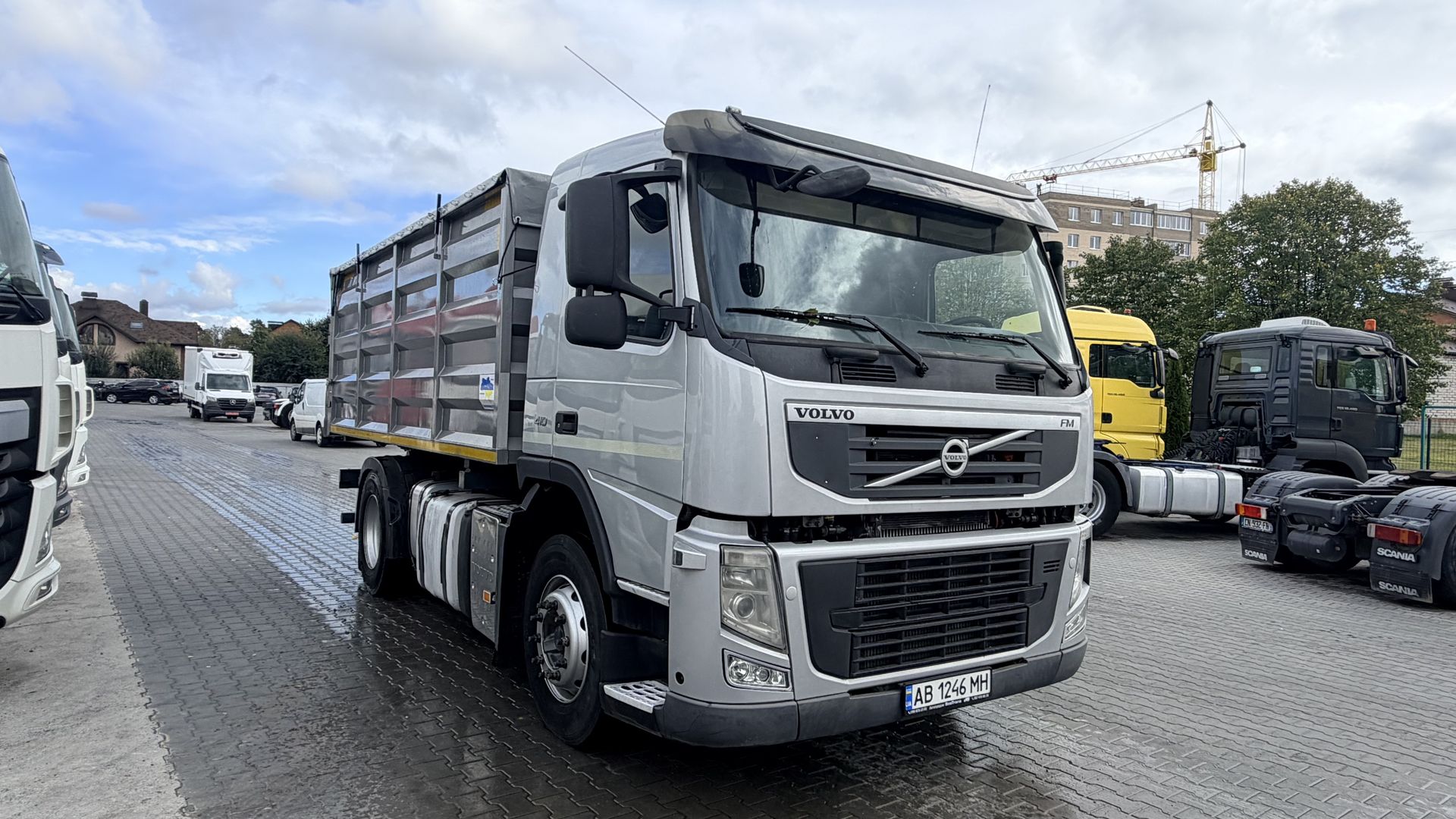 Volvo FM photo 2