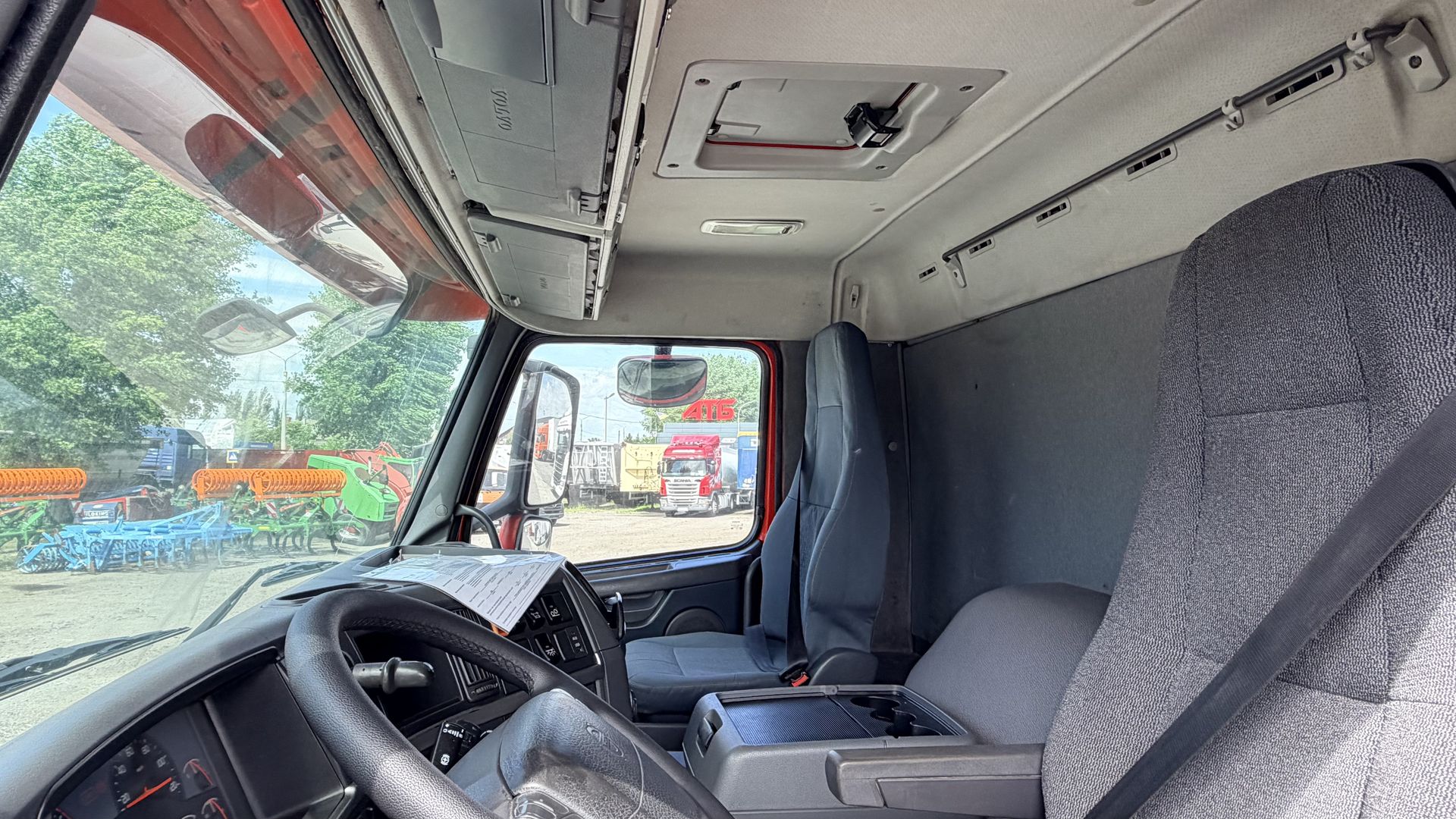 Volvo FM photo 8